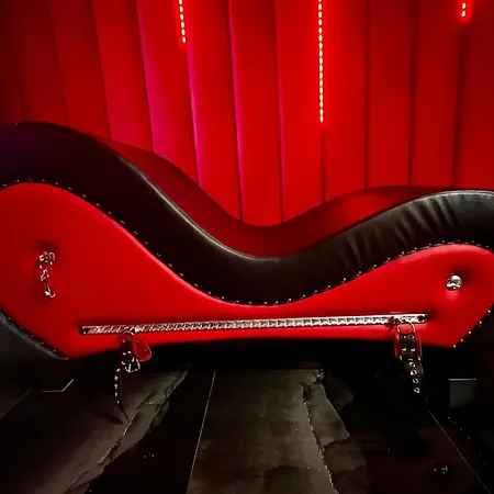 World Of Ecstasy - Bdsm Lägenhet